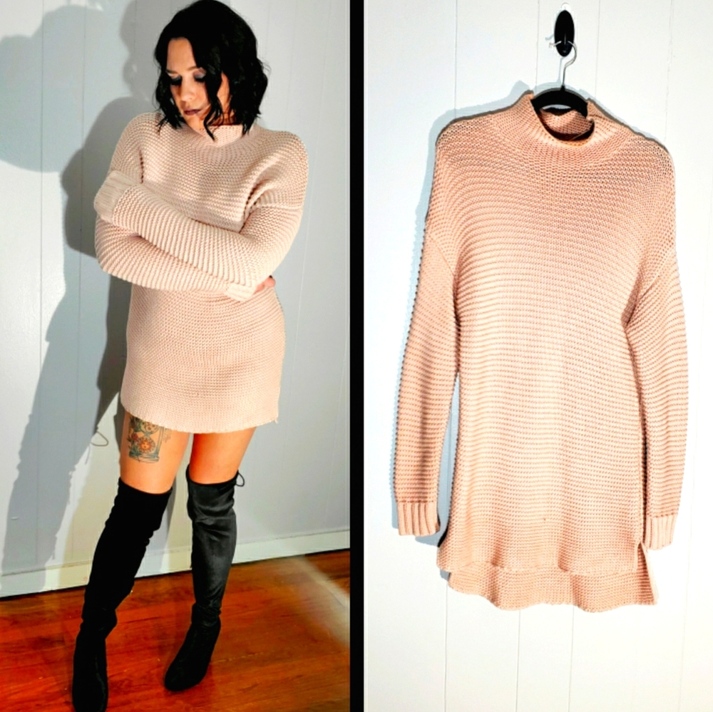 Banana Republic Sunday Sunday Mock Neck Sweater - Picture 1 of 6